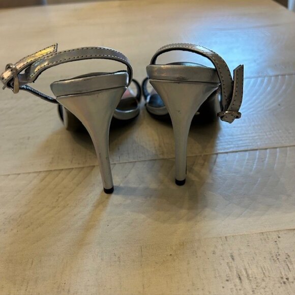 Tony Bianco Felyx Sandal - Picture 6 of 6